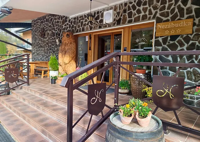 Srncek - Tatranska - Wellness, Bazen 公寓